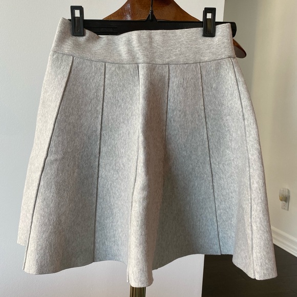 Club Monaco skirt size small - Picture 1 of 2